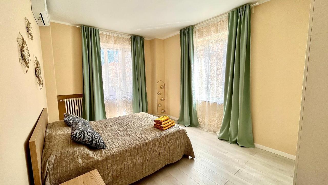 New Apartment, Near Metro Monte Grappa Turyn Zewnętrze zdjęcie