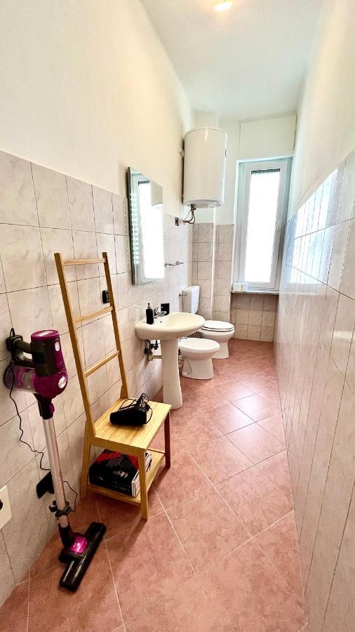 New Apartment, Near Metro Monte Grappa Turyn Zewnętrze zdjęcie